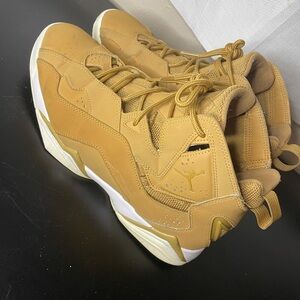 Nike Jordan True Flight Golden Harvest